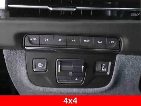 Used 2025 Cadillac Escalade ESV Sport Platinum AWD/4WD image 21