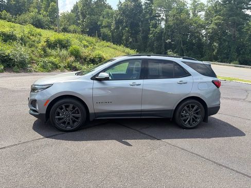 Used 2023 Chevrolet Equinox RS w/ RS Leather Package AWD/4WD image 6