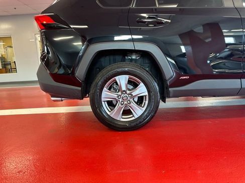Certified 2024 Toyota RAV4 LE AWD/4WD image 28