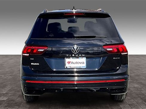 Used 2023 Volkswagen Tiguan SE R-Line image 5