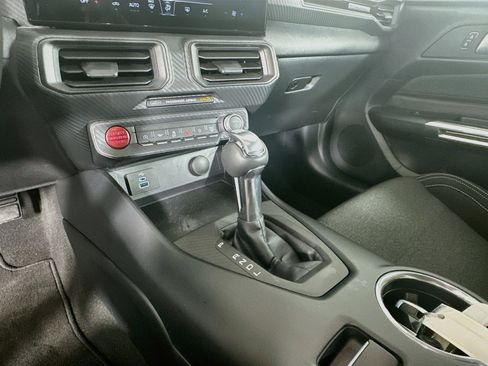 Used 2024 Ford Mustang Coupe RWD image 24