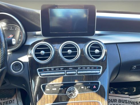 Used 2018 Mercedes-Benz C 300 4MATIC Sedan w/ Premium Package image 11
