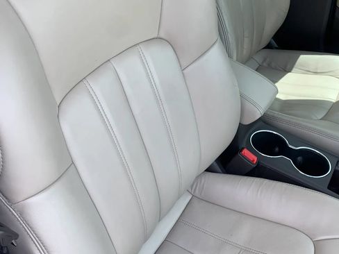Used 2013 Buick Verano Leather FWD image 12