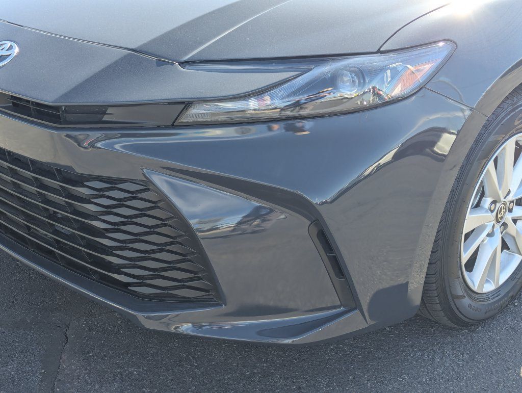 Used 2025 Toyota Camry LE FWD image 12