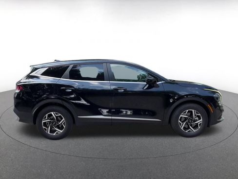 Used 2025 Kia Sportage LX FWD image 16