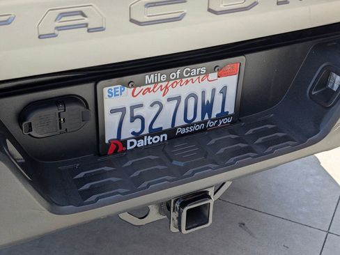 Used 2016 Toyota Tacoma SR5 w/ SR5 Appearance Package (SN) RWD image 26