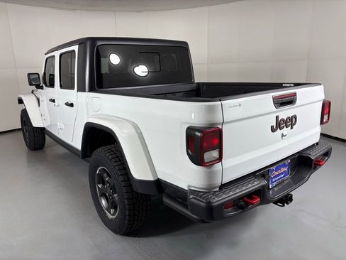 Used 2023 Jeep Gladiator Rubicon w/ Cold Weather Group image 6