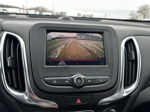 Used 2021 Chevrolet Equinox LT image 34