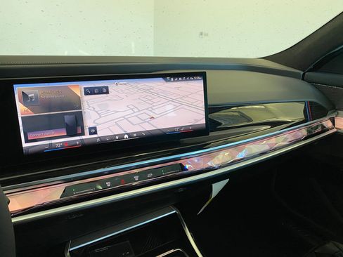 New 2026 BMW 740i xDrive image 25