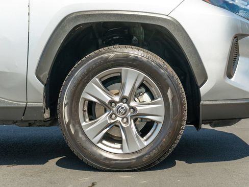 Certified 2024 Toyota RAV4 XLE AWD/4WD image 15