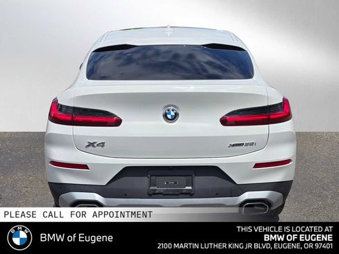 Used 2025 BMW X4 xDrive30i AWD/4WD image 4