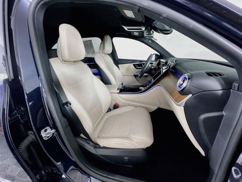 Certified 2023 Mercedes-Benz GLC 300 4MATIC image 27