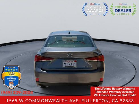 Used 2017 Lexus IS 200t RWD image 5