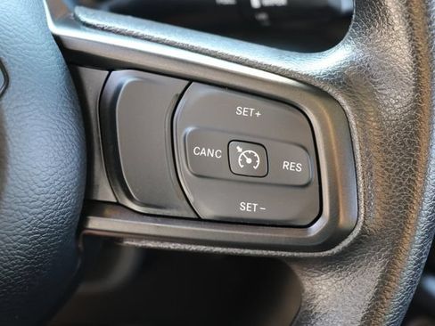 Used 2025 Jeep Gladiator Sport AWD/4WD image 27