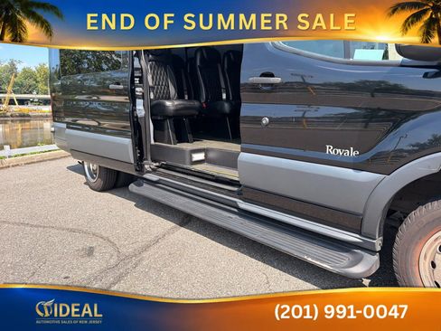 Used 2018 Ford Transit 350 XLT RWD image 31