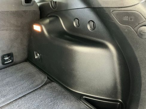 Used 2016 Jeep Cherokee Latitude w/ Comfort/Convenience Group FWD image 18