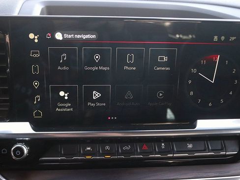 Used 2025 GMC Sierra 1500 SLT image 29