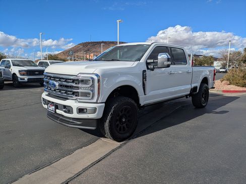 Used 2024 Ford F350 Platinum w/ FX4 Off-Road Package image 8