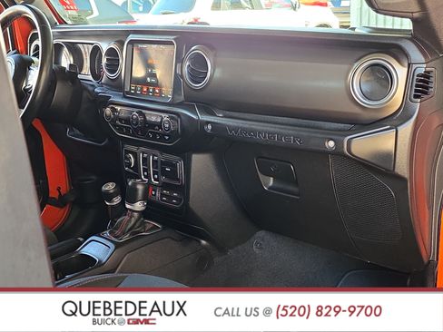 Used 2018 Jeep Wrangler Rubicon AWD/4WD image 27