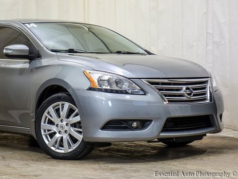 Used 2014 Nissan Sentra SL w/ Premium Package image 2