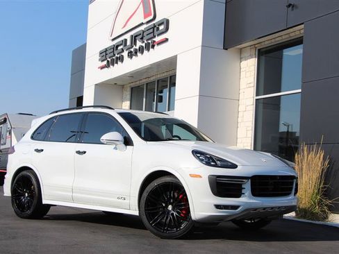 Used 2018 Porsche Cayenne GTS AWD/4WD image 1
