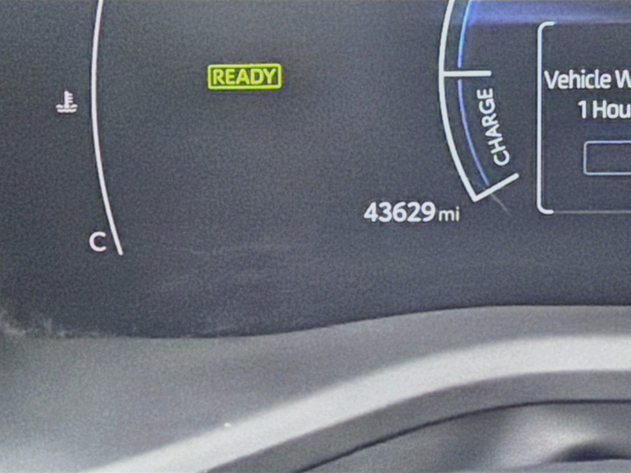 Used 2025 Toyota Camry SE FWD image 19