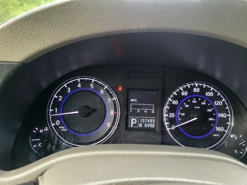 Used 2010 INFINITI G37 x Sedan w/ Premium Pkg AWD/4WD image 17