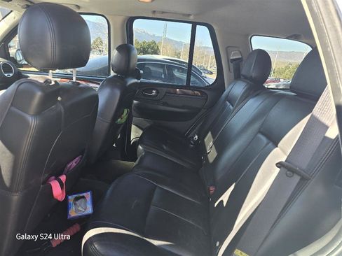 Used 2005 GMC Envoy SLT image 10