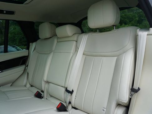 Used 2026 Land Rover Range Rover SE AWD/4WD image 22