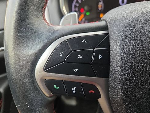 Used 2018 Jeep Grand Cherokee Trailhawk AWD/4WD image 19