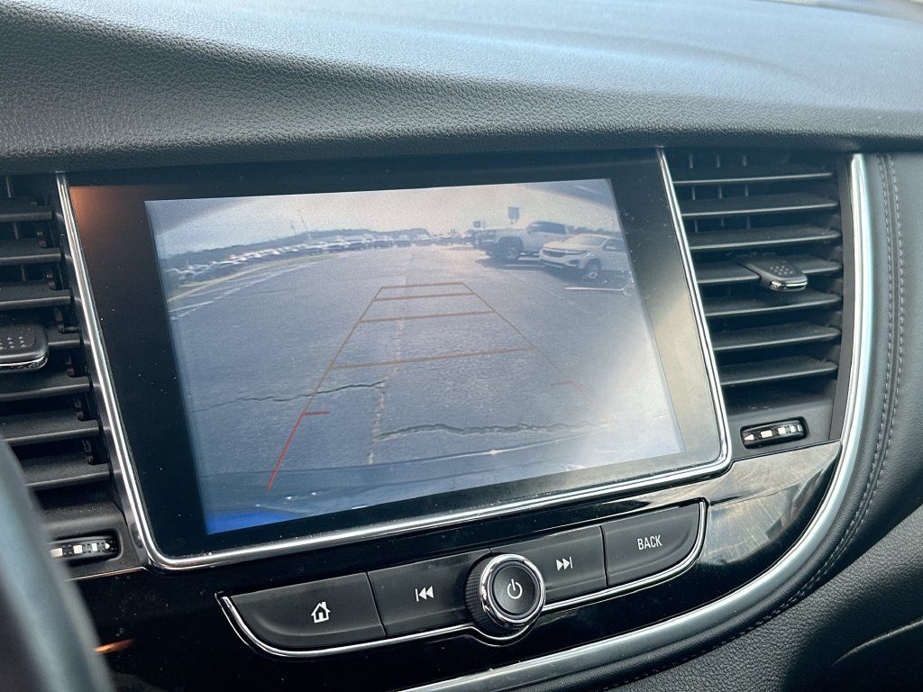 Used 2021 Buick Encore Preferred FWD image 23