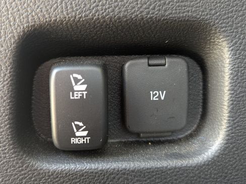 Used 2024 Ford Edge SEL w/ Convenience Package AWD/4WD image 5