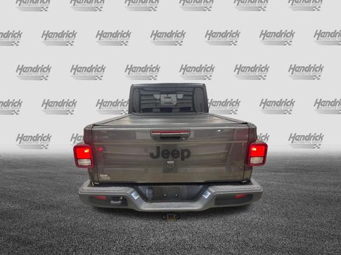 Used 2022 Jeep Gladiator Sport image 9