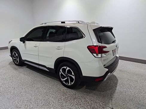 Used 2023 Subaru Forester Touring AWD/4WD image 2
