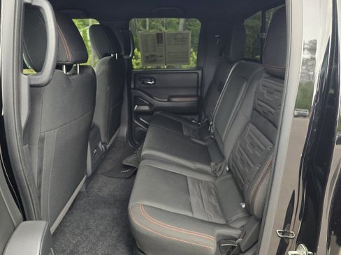 Certified 2023 Nissan Frontier Pro-X w/ Technology Package RWD image 12
