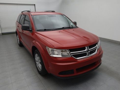 Used 2017 Dodge Journey SE w/ Flexible Seating Group FWD image 13