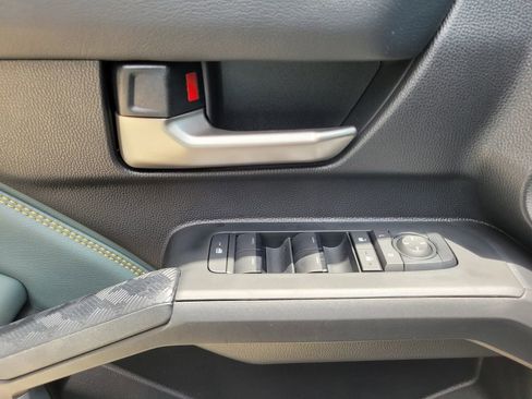 New 2025 Toyota Tacoma Trailhunter image 28