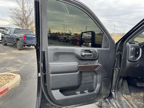 Used 2021 GMC Sierra 3500 SLE w/ SLE Convenience Package image 6
