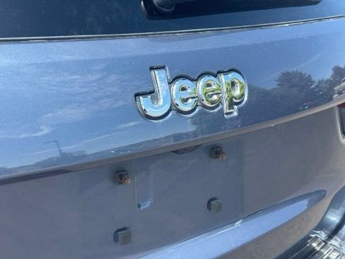 Certified 2019 Jeep Grand Cherokee Overland AWD/4WD image 22