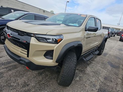Used 2023 Chevrolet Colorado ZR2 w/ ZR2 Convenience Package III AWD/4WD image 5