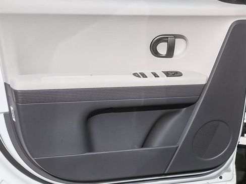 New 2026 Hyundai Ioniq 5 SE image 23