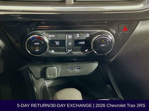 Used 2026 Chevrolet Trax RS w/ Sunroof Package FWD image 22