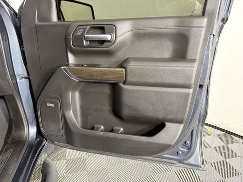 Used 2019 Chevrolet Silverado 1500 RST AWD/4WD image 12