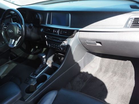 Used 2020 Kia Optima SE image 19