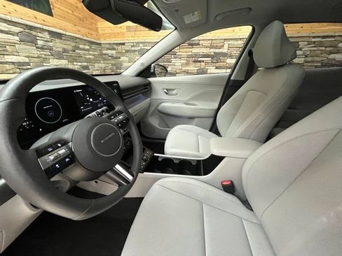 Used 2024 Hyundai Kona Limited AWD/4WD image 13