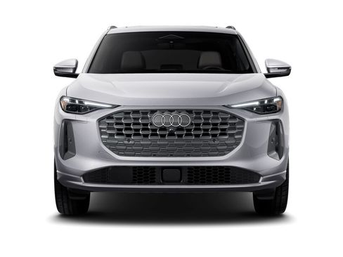 Certified 2025 Audi Q5 Premium w/ Premium Plus AWD/4WD image 4
