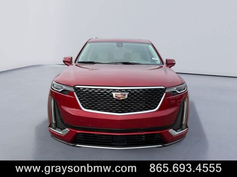 Used 2024 Cadillac XT6 Premium Luxury w/ Technology Package FWD image 8