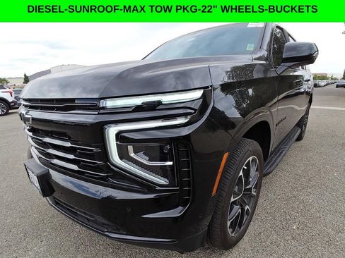 Used 2025 Chevrolet Suburban RST w/ Comfort Package RWD image 1
