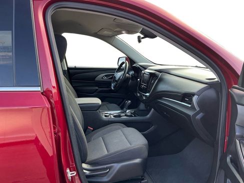Used 2020 Chevrolet Traverse LT image 22
