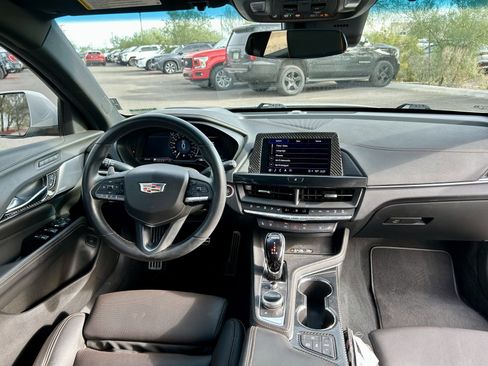 Used 2022 Cadillac CT4 V w/ Navigation Package image 15